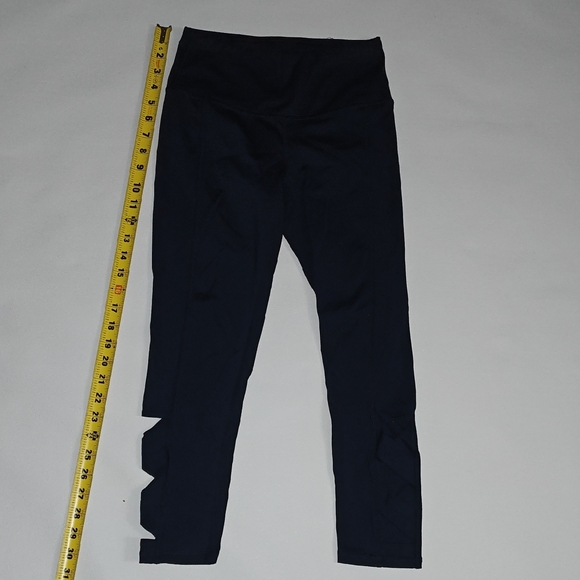 GAIAM Black Leggings - Picture 1 of 4